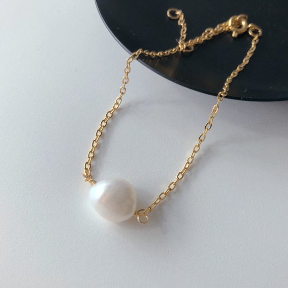 3/$35 Gold Chain Pearl Bracelet - Picture 3 of 7